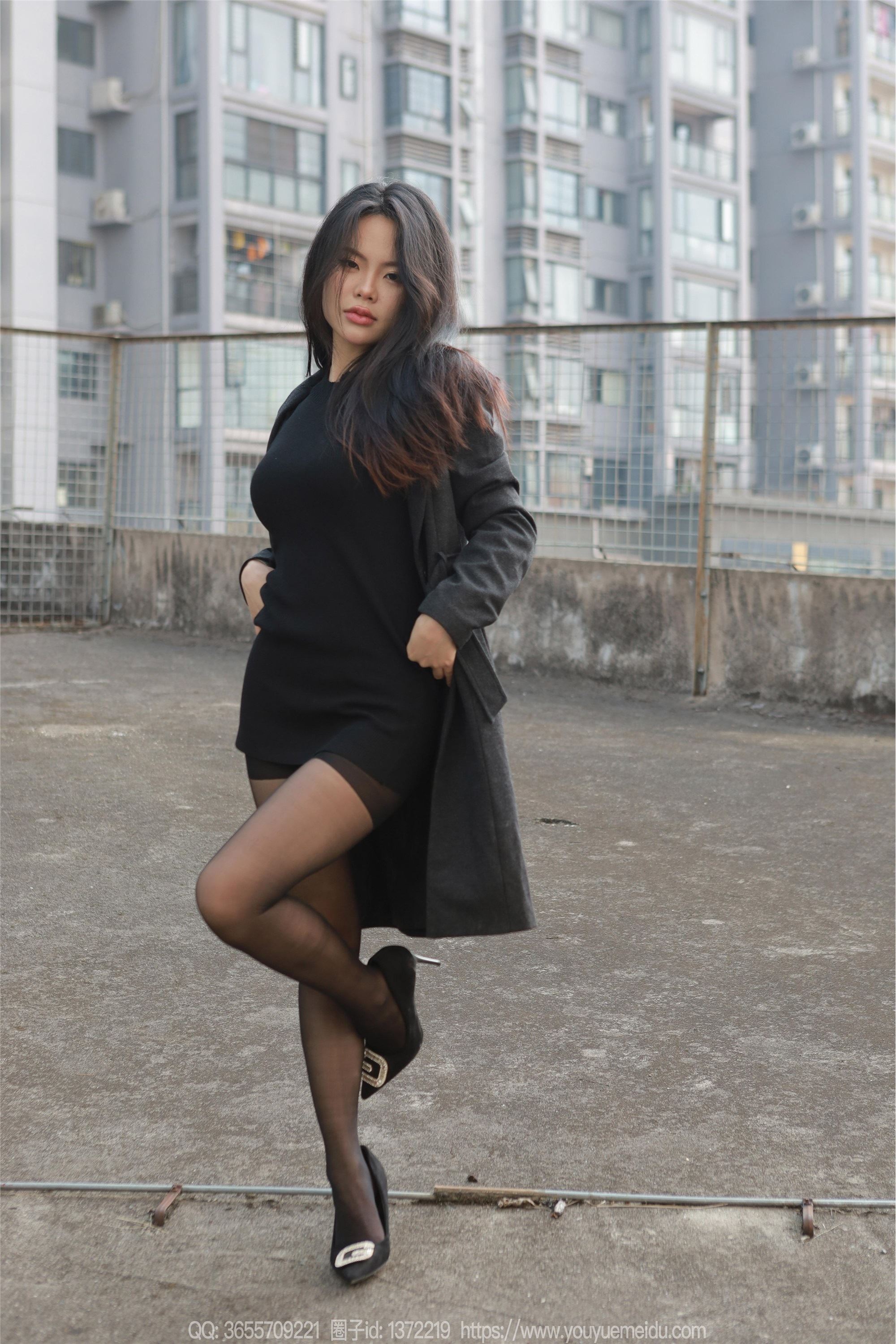 IESS异思趣向  2025.01.02 丝享家 1940 兔兔《黑丝女人》